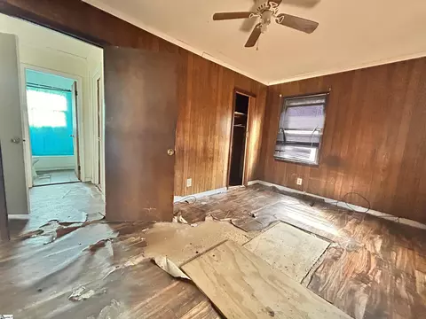 288 Hooker Ave, Laurens, SC 29360 photo 7
