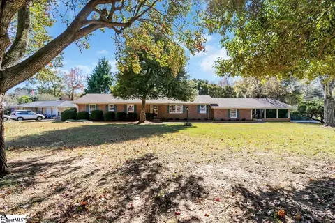 200 Rosemary Ln, Greenville, SC 29615