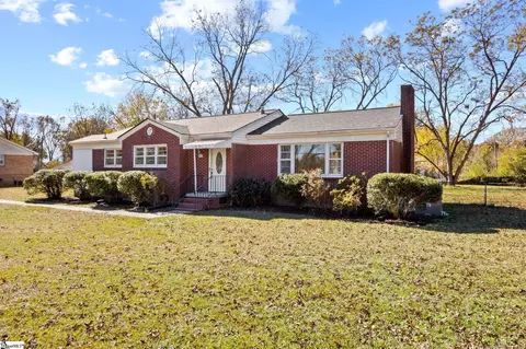 417 Blalock Dr, Joanna, SC 29351