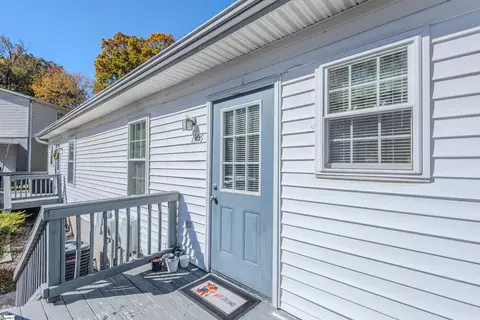 1306 State Park Rd, Greenville, SC 29609