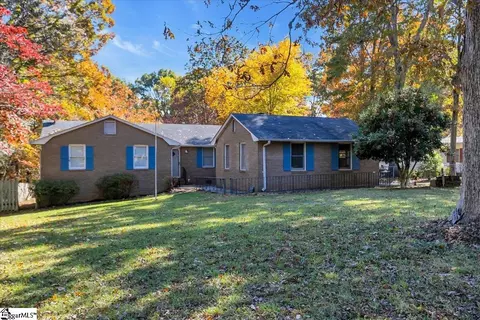 219 Greenbriar Dr, Simpsonville, SC 29680