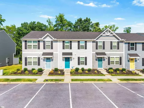 31 Tidworth Dr, Greer, SC 29651