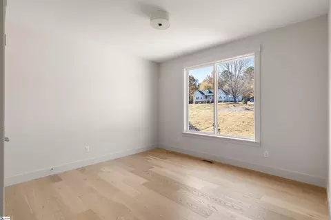 Bedroom - 204 Tot Howell Rd, Greer, SC 29651 photo 1 of 5