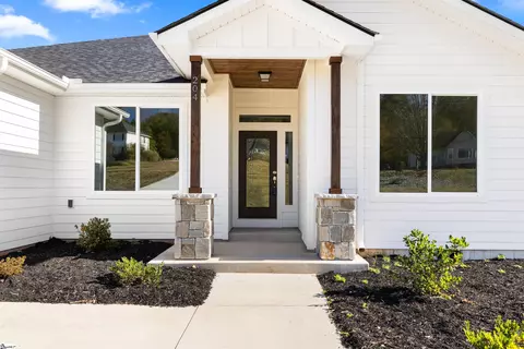 Exterior - 204 Tot Howell Rd, Greer, SC 29651 photo 2 of 5