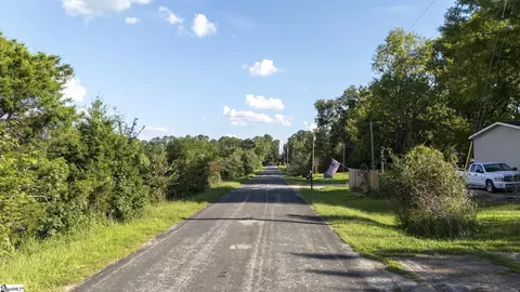 224 Old Oak Tree Rd, Waterloo, FL 29384 photo 5