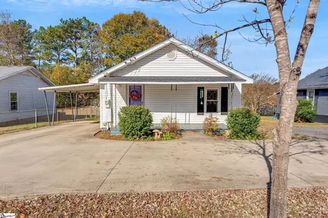 113 Christopher St, Duncan, SC 29334