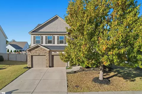 24 Dunsborough Dr, Simpsonville, SC 29680