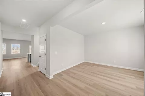 1600 Switchback Cir, Moore, SC 29369 photo 3