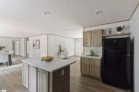 160 Bernice Dr, Moore, SC 29369 photo 10