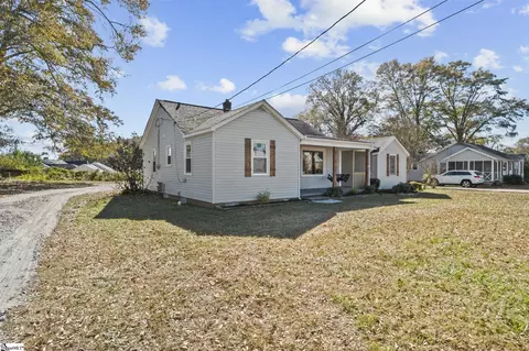 113 Robinson Ave, Easley, SC 29640 photo 3