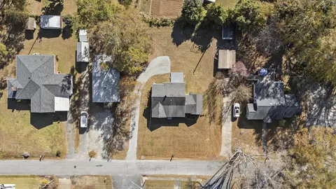 113 Robinson Ave, Easley, SC 29640 photo 27