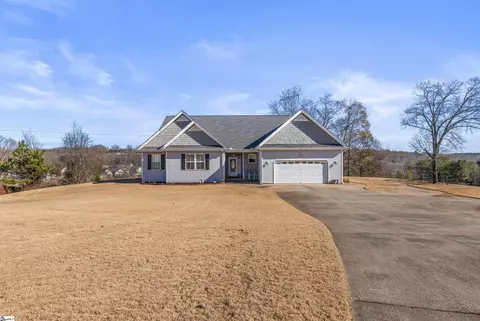 387 Bright Farm Rd, Duncan, SC 29334