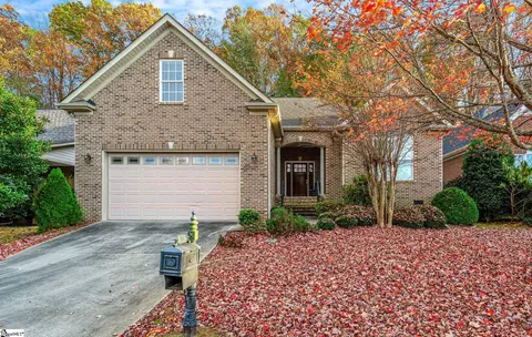 22 Calmar Ct, Greenville, SC 29617