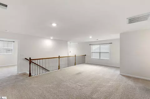 Living - 531 Yellow Fox Rd, Greer, SC 29650 photo 6 of 6