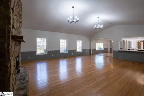 Living - 209 Riverbluff Ext, Inman, SC 29349 photo 6 of 10