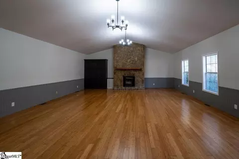 Living - 209 Riverbluff Ext, Inman, SC 29349 photo 8 of 10