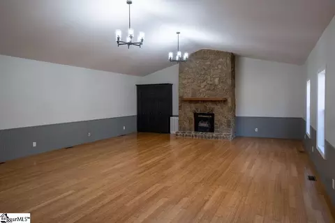 Living - 209 Riverbluff Ext, Inman, SC 29349 photo 1 of 10