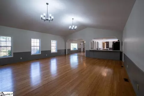 Living - 209 Riverbluff Ext, Inman, SC 29349 photo 5 of 10