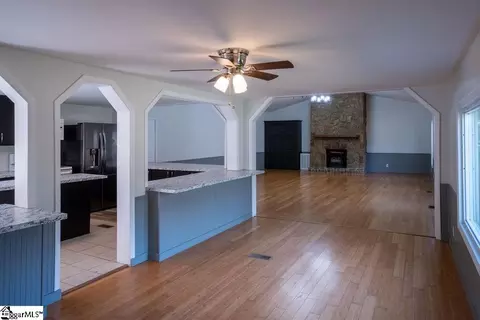 Living - 209 Riverbluff Ext, Inman, SC 29349 photo 2 of 10