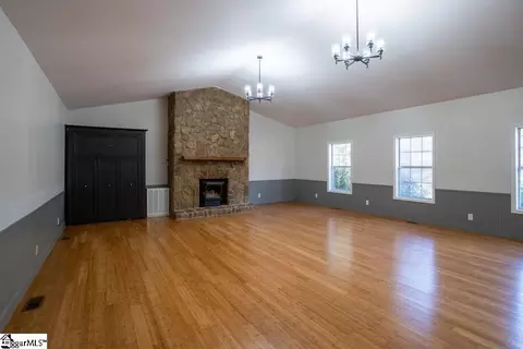 Living - 209 Riverbluff Ext, Inman, SC 29349 photo 4 of 10