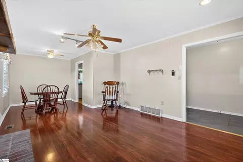 109 Edgewood Ave, Easley, SC 29640 photo 5