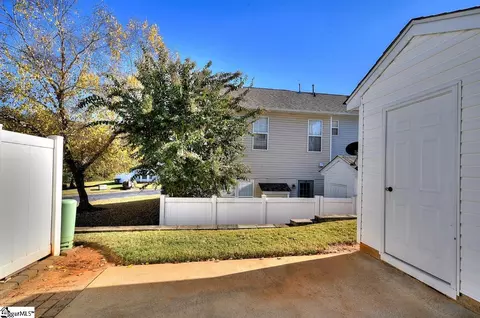 145 Spring Crossing Cir, Greer, SC 29650 photo 3