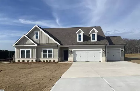 85 Boggs Rd, Pelzer, SC 29669