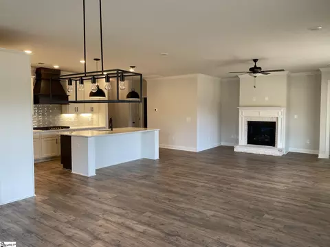 85 Boggs Rd, Pelzer, SC 29669 photo 5