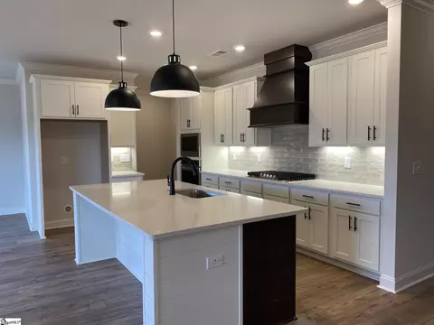 85 Boggs Rd, Pelzer, SC 29669 photo 7