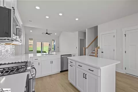 976 Diane Ln, Moore, SC 29369 photo 9