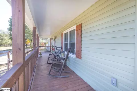 210 King Arthur Dr, Anderson, SC 29621 photo 4