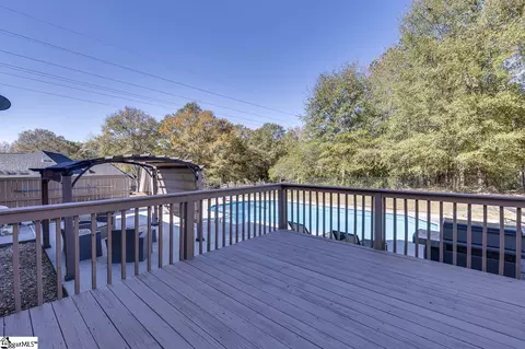 Exterior - 116 Royal Dr, Williamston, SC 29697 photo 6 of 11