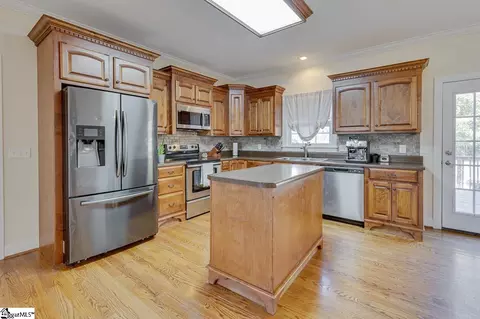 Kitchen - 116 Royal Dr, Williamston, SC 29697 photo 5 of 5
