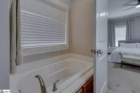 Bedroom - 116 Royal Dr, Williamston, SC 29697 photo 4 of 11