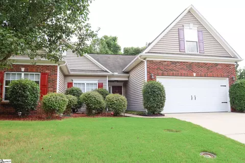 307 Blue Heron Cir, Simpsonville, SC 29680