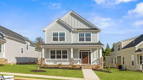 829 Sweet William Rd, Spartanburg, SC 29301