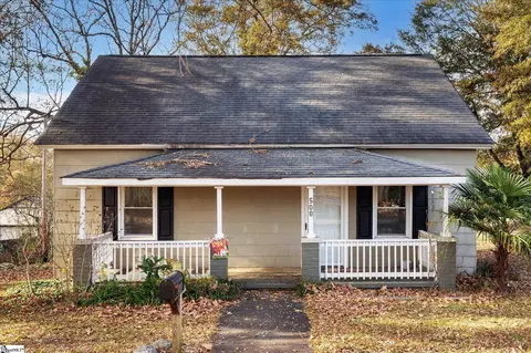 500 Blair St, Easley, SC 29640