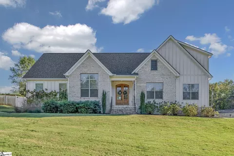743 Brookdale Dr, Greer, SC 29651
