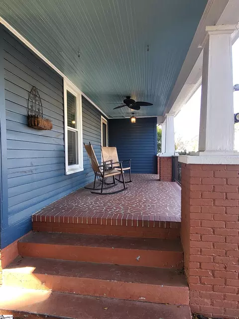 Exterior - 210 E Fairview Ave, Greer, SC 29651 photo 3 of 9