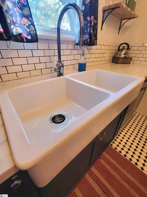 Kitchen - 210 E Fairview Ave, Greer, SC 29651 photo 5 of 5
