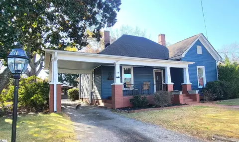 210 E Fairview Ave, Greer, SC 29651