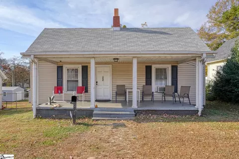 22 Taylor St, Greenville, SC 29605
