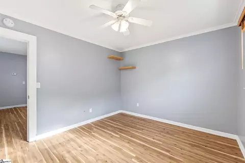 Bedroom - 118 Park St, Easley, SC 29640 photo 4 of 4