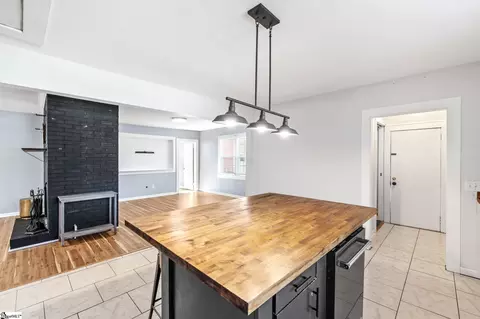 Kitchen - 118 Park St, Easley, SC 29640 photo 3 of 5