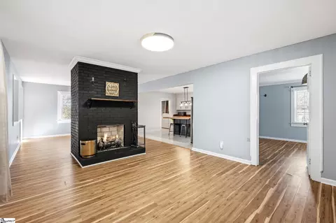 Living - 118 Park St, Easley, SC 29640 photo 3 of 7