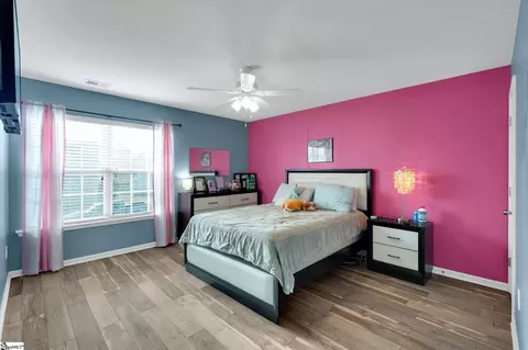Bedroom - 659 Markham Cir, Moore, SC 29369 photo 3 of 6