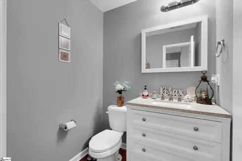 Bath - 659 Markham Cir, Moore, SC 29369 photo 1 of 3