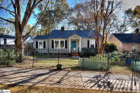 204 Long Hill St, Greenville, SC 29605