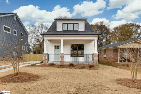 35 Endel St, Greenville, SC 29611