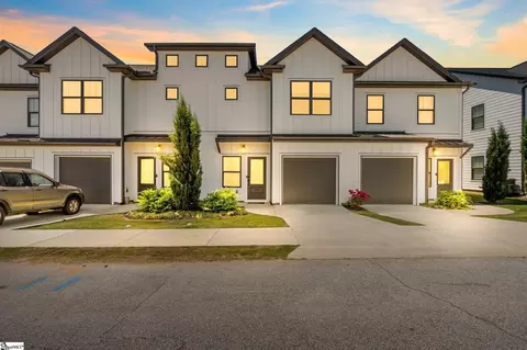 132 Park Ave, Greer, SC 29651